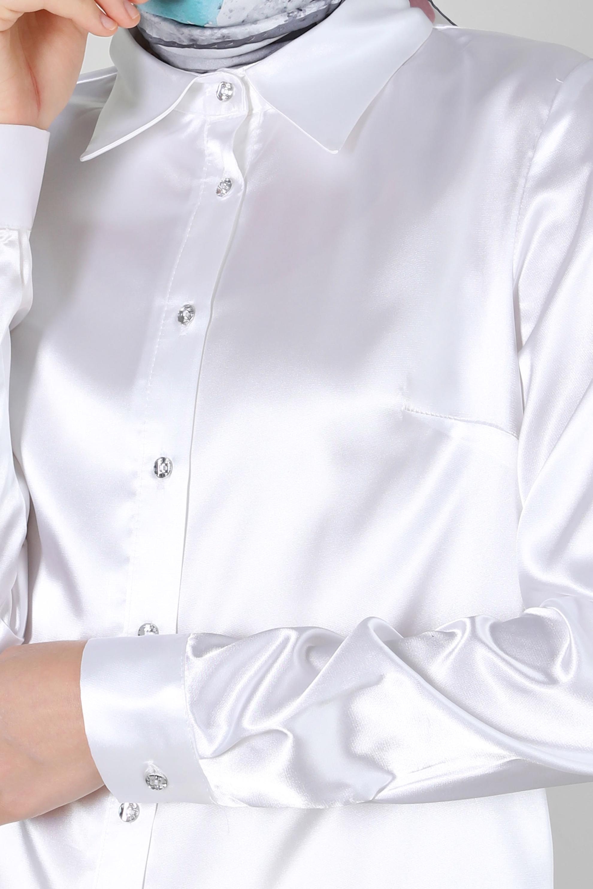 Tesettür giyim BEYAZ DÜĞMELİ SATEN BLUZ 43755